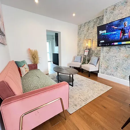 Stylish & Elegant 2-Br Flat In Greenwich Londra Esterno foto